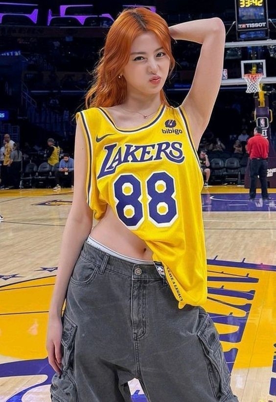 Ginger Yunjin at Lakers